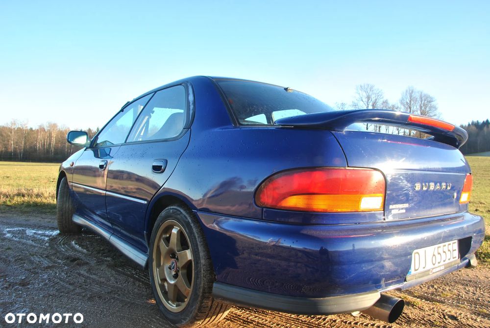 Subaru Impreza 2.0 GT - 3