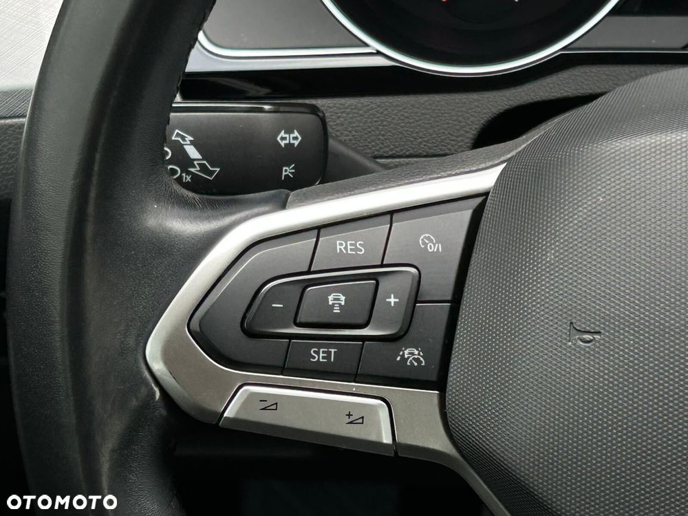 Volkswagen Passat 2.0 TDI EVO Business - 22