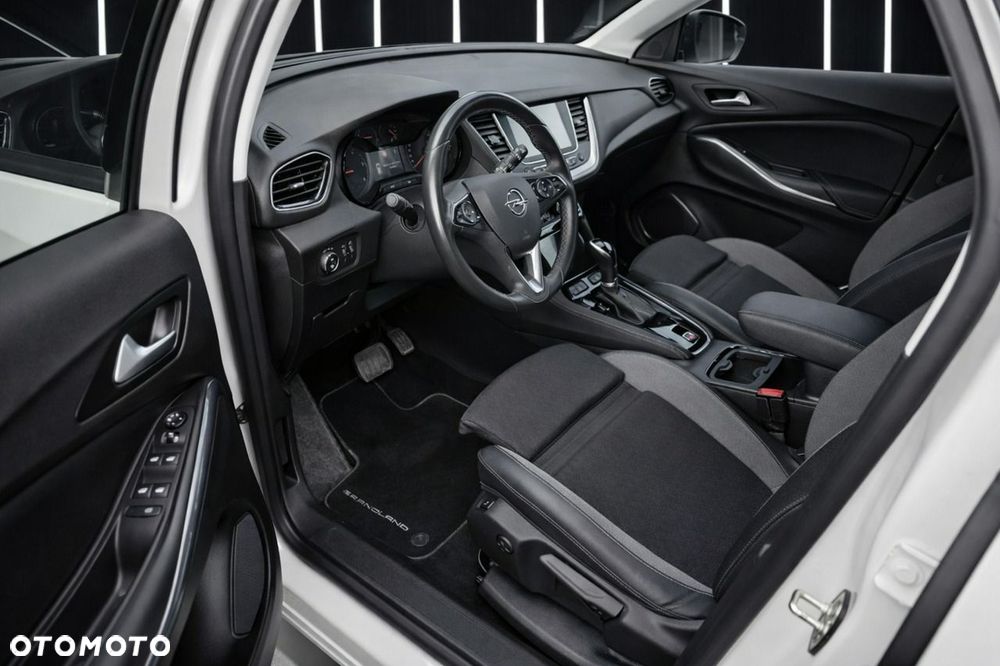 Opel Grandland X - 11