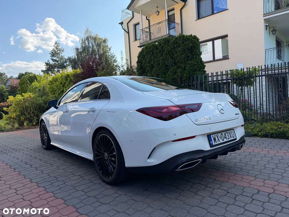 Mercedes-Benz CLA 250 mHEV 4-Matic AMG Line 8G-DCT - 5