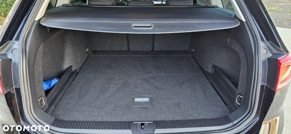 Volkswagen Passat Variant 2.0 TSI Business DSG - 31
