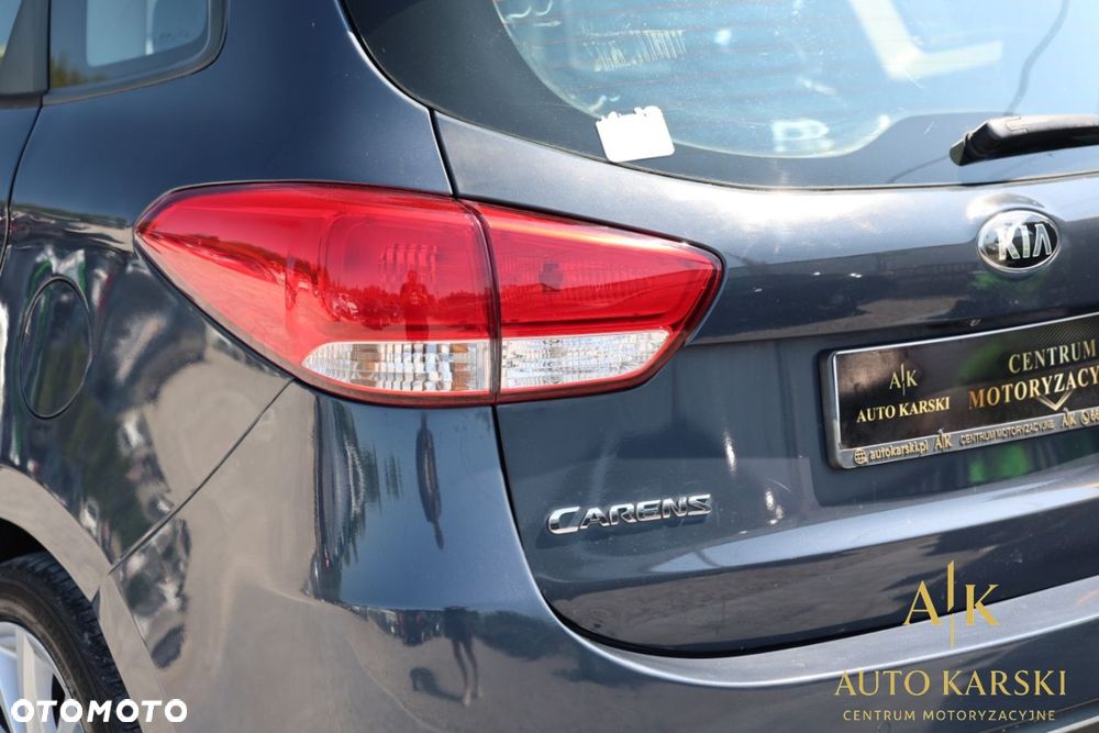 Kia Carens - 16