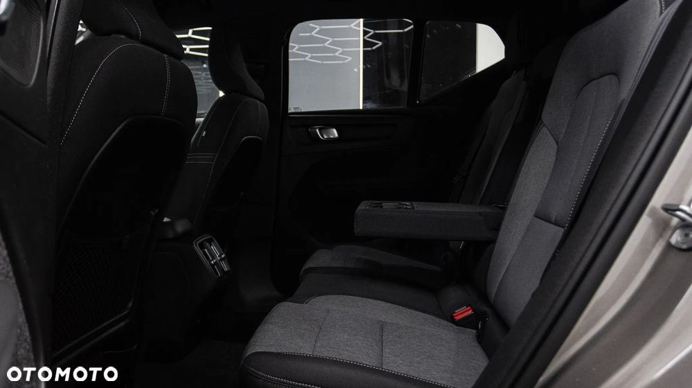 Volvo XC 40 T3 Momentum Pro - 15