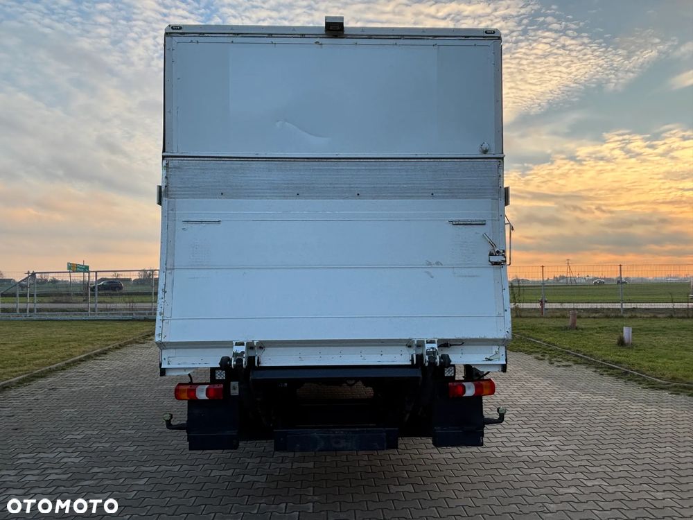 Mercedes-Benz ATEGO 1524  EURO 6 (1527, 1530) kontener z windą , kabina przeedłużana  z łóżkiem składanym - 11