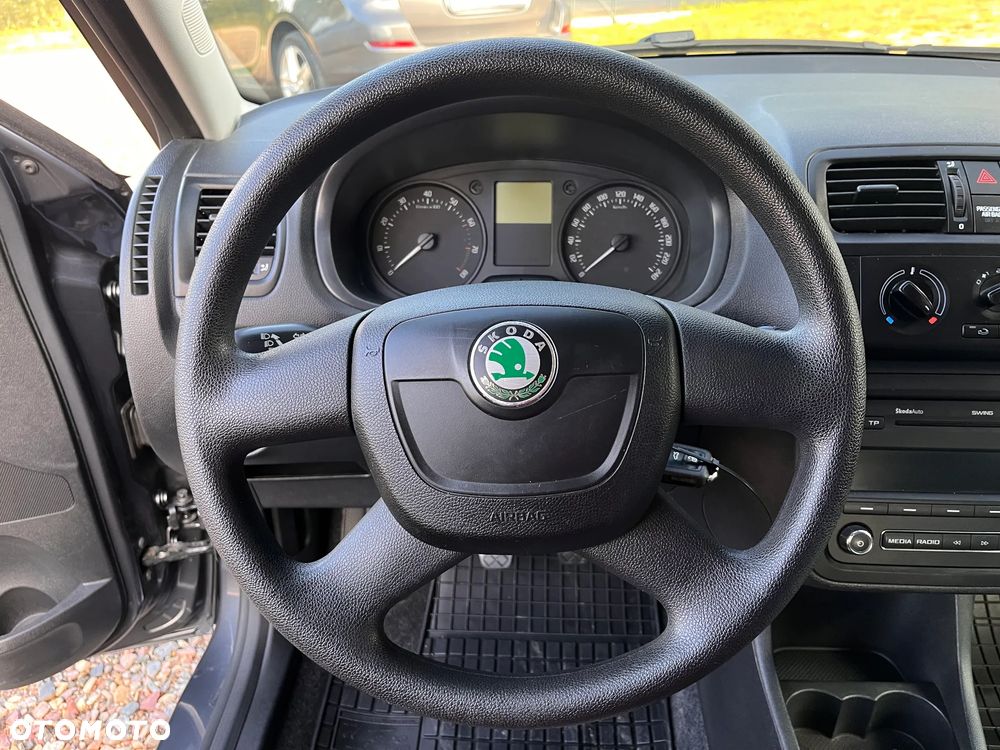 Skoda Fabia - 23