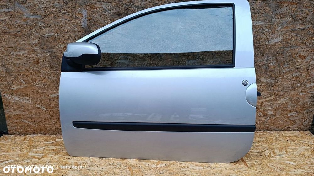 DRZWI LEWE SREBRNE KIEROWCY TEB69 RENAULT TWINGO II 2 2012 1.2B LIFT