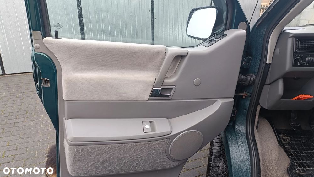 Volkswagen Transporter - 17