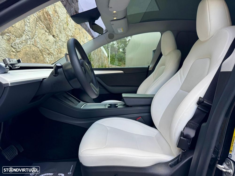Tesla Model Y Long Range Tração Integral - 29