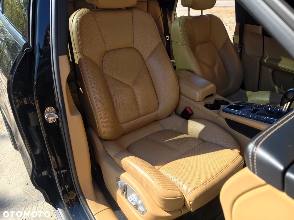 Porsche Macan - 21