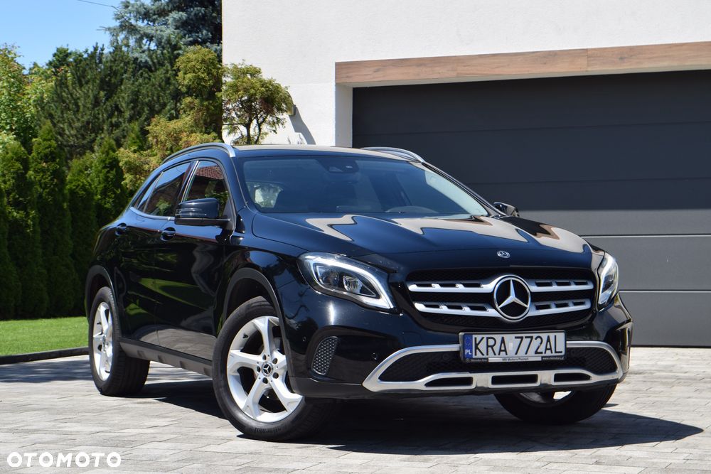 Mercedes-Benz GLA 200 7G-DCT Style - 3