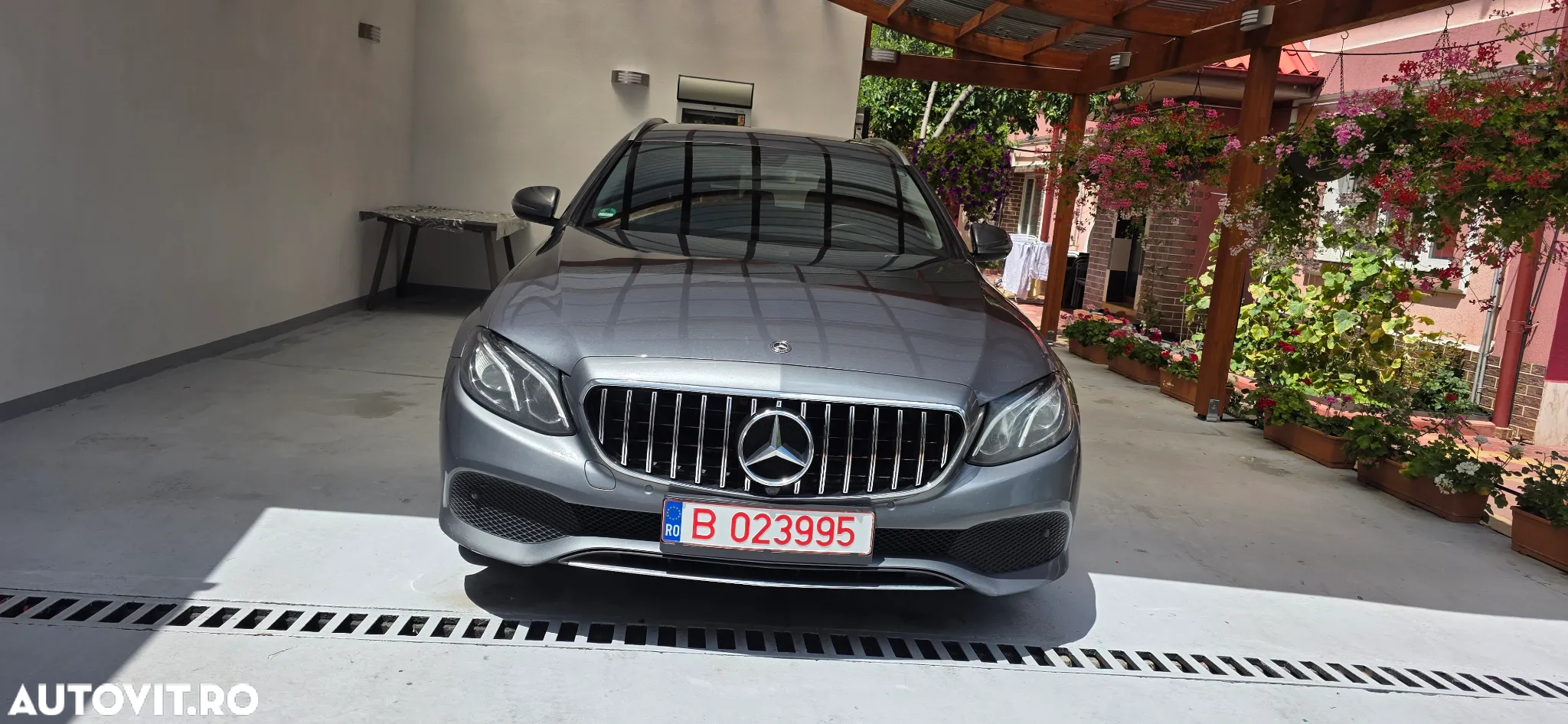 Mercedes-Benz E 200 d T 9G-TRONIC Avantgarde - 8