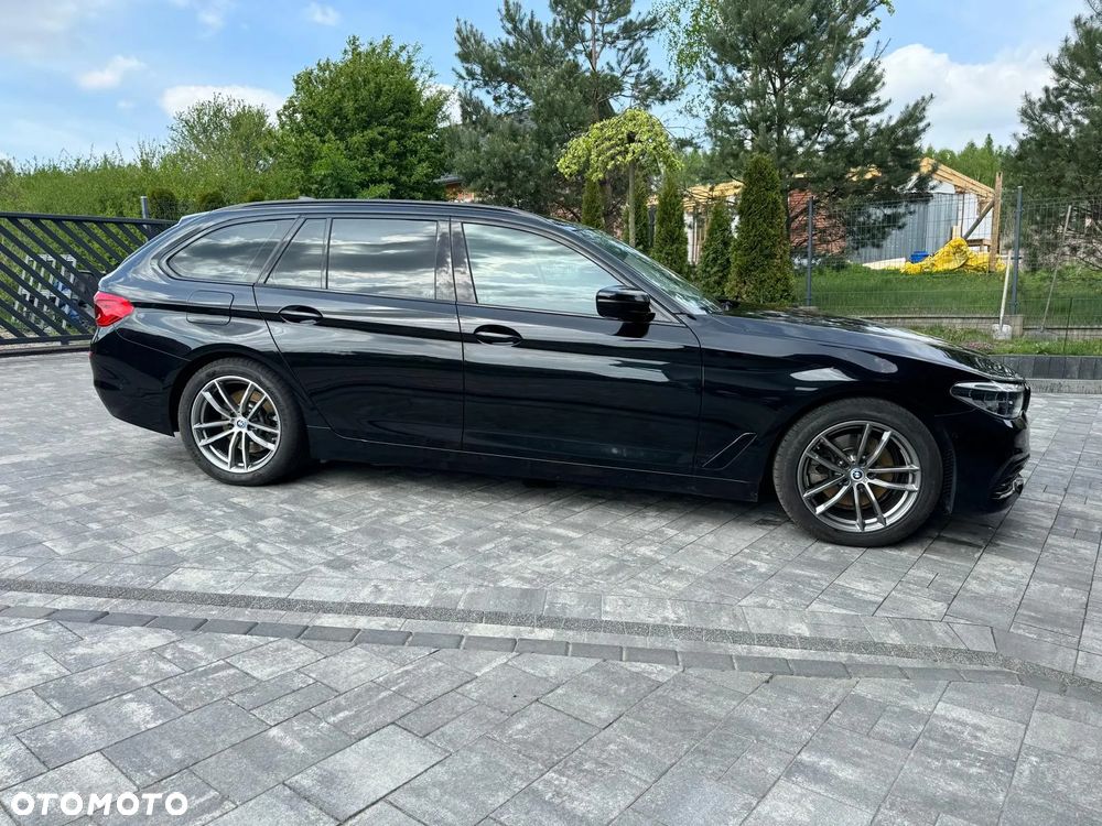 BMW Seria 5 520d Luxury Line sport - 8