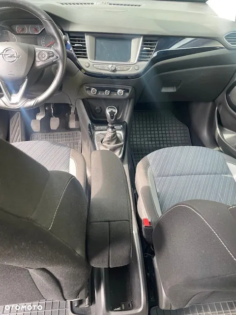 Opel Crossland X 1.2 T Design Line S&S - 5