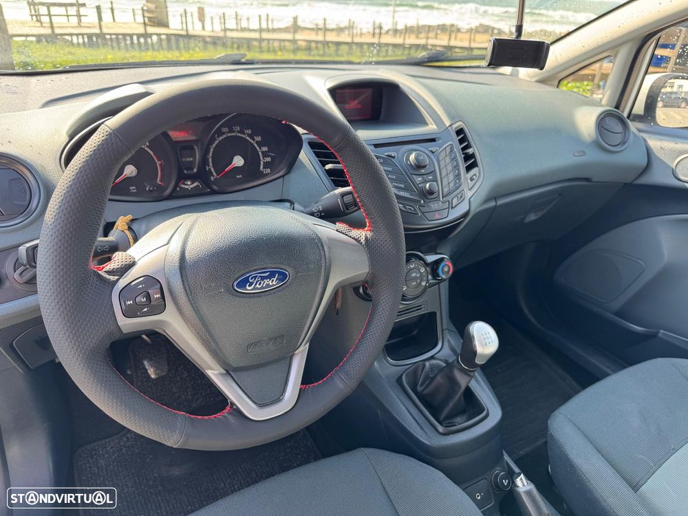 Ford Fiesta - 18