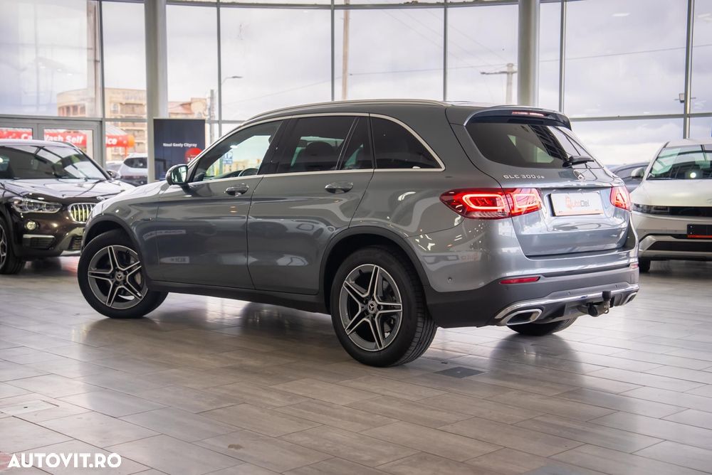 Mercedes-Benz GLC - 9