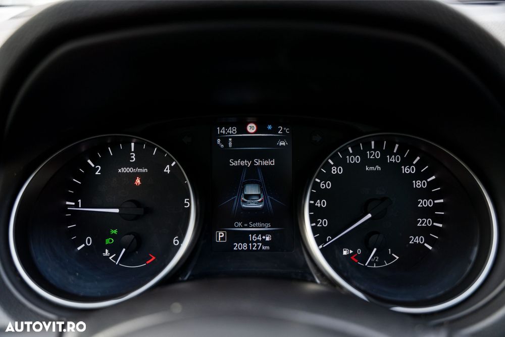 Nissan Qashqai 1.6 DCI Xtronic N-Connecta - 28