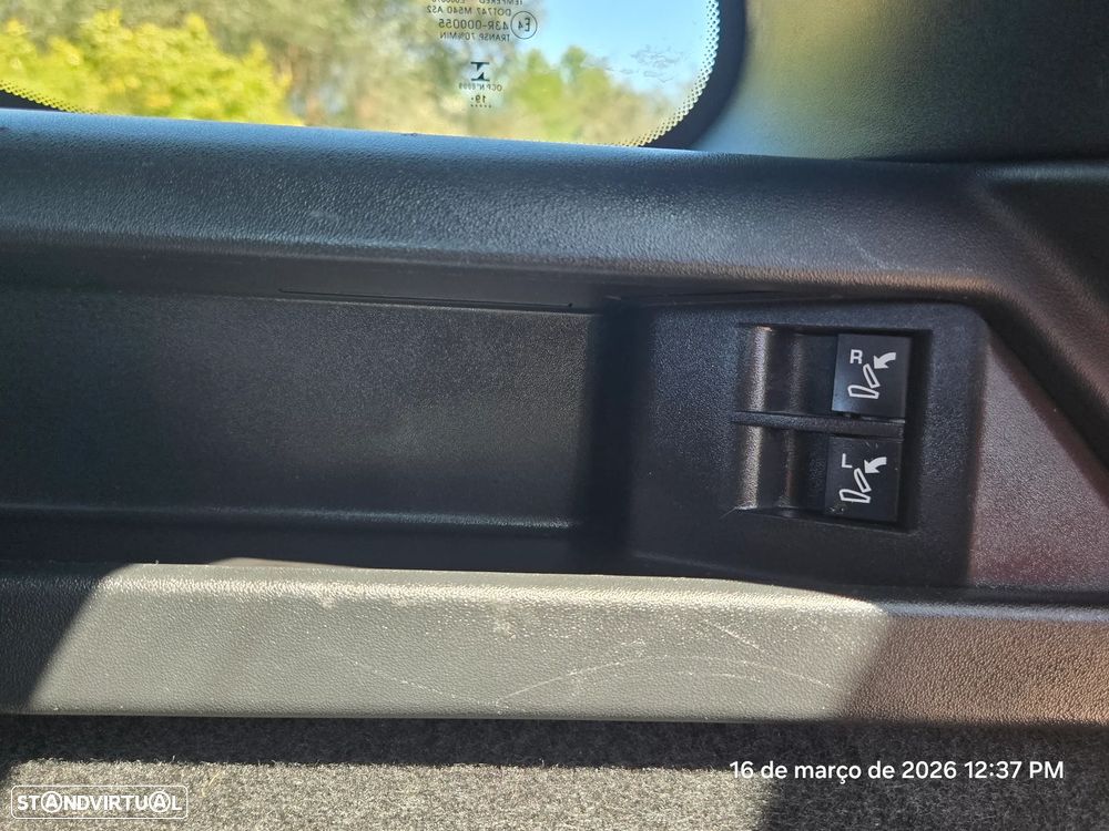 Land Rover Discovery Sport - 19