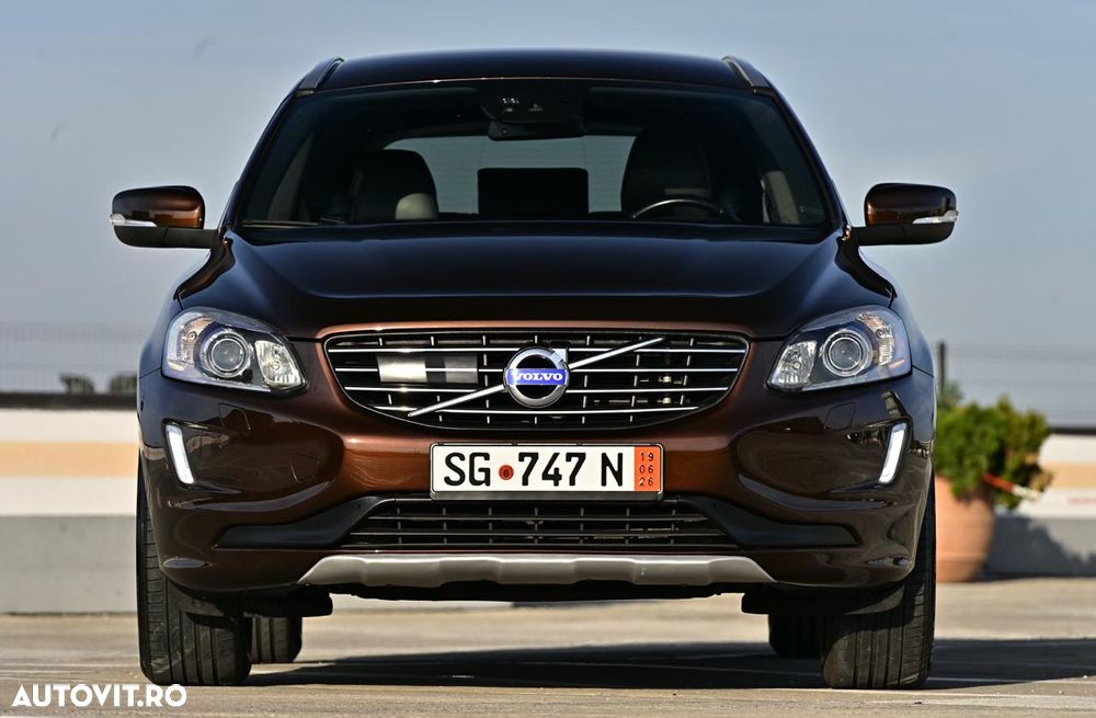 Volvo XC 60 D5 AWD Geartronic Summum - 1