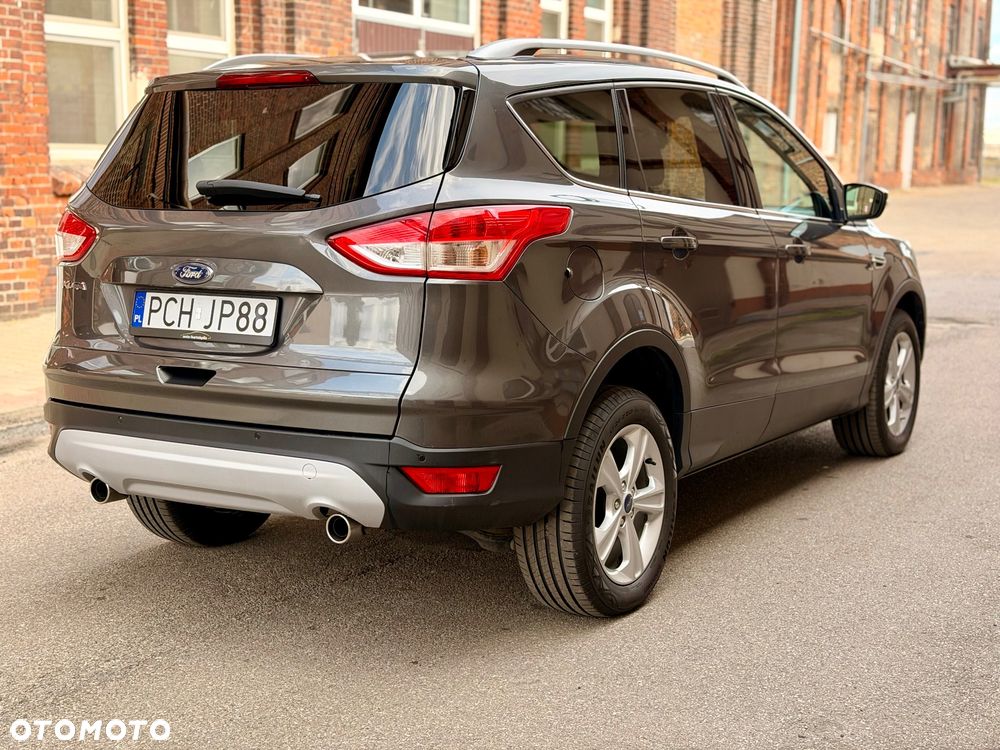 Ford Kuga 2.0 TDCi 4x4 Titanium - 10
