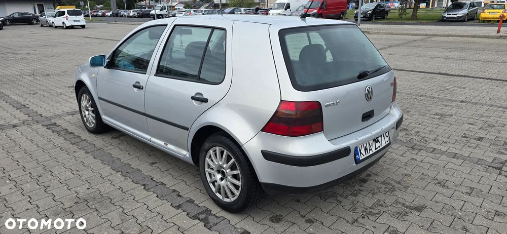 Volkswagen Golf 1.9 TDI Highline - 7