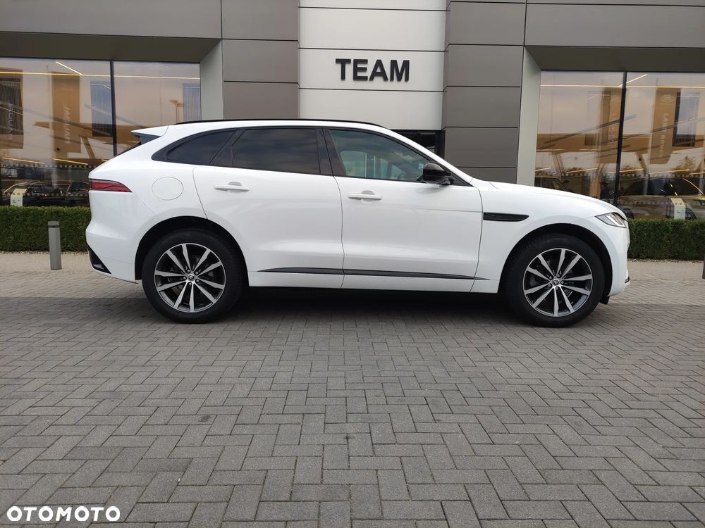 Jaguar F-Pace - 14