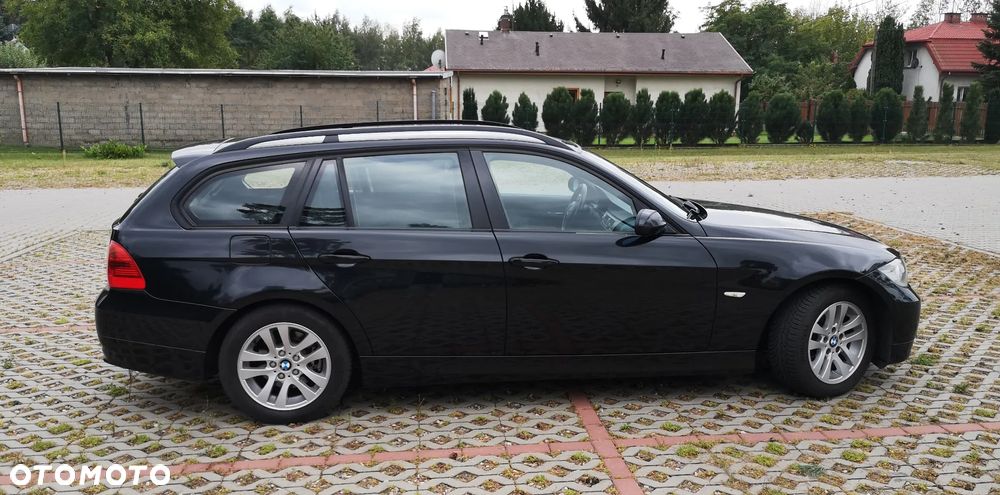 BMW Seria 3 318d - 2