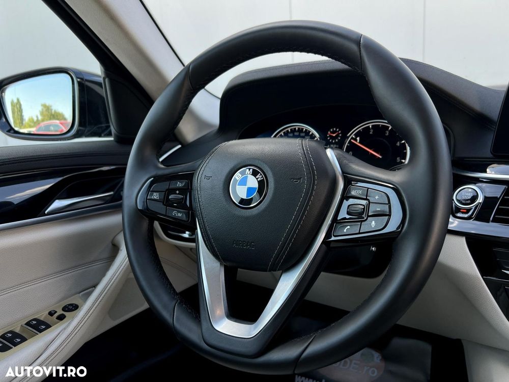 BMW Seria 5 520d Aut. Luxury Line - 11