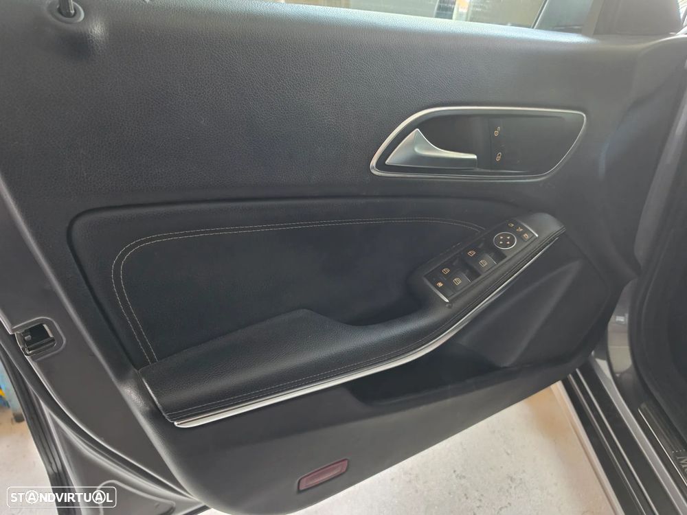 Mercedes-Benz CLA 180 CDi Urban - 13