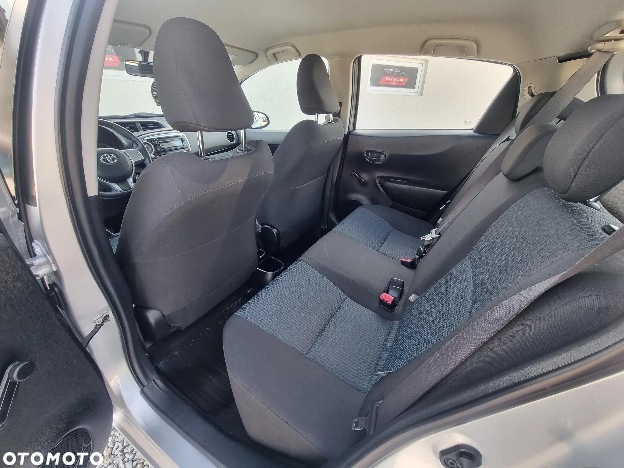 Toyota Yaris 1.0 Life - 12