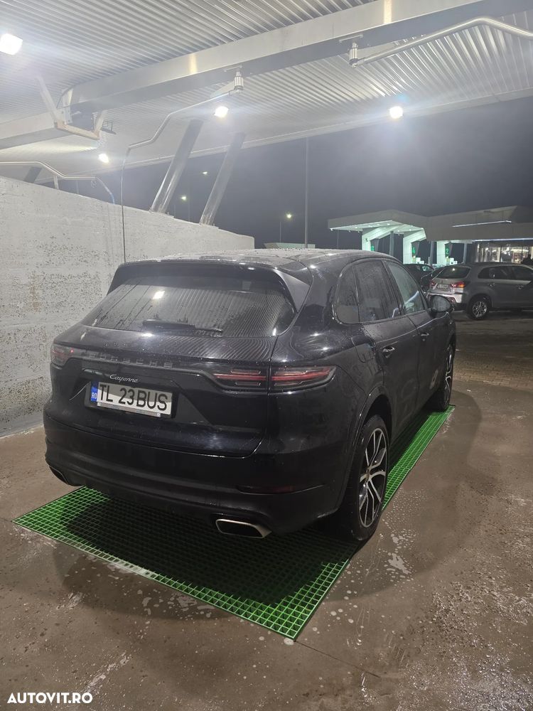 Porsche Cayenne - 17