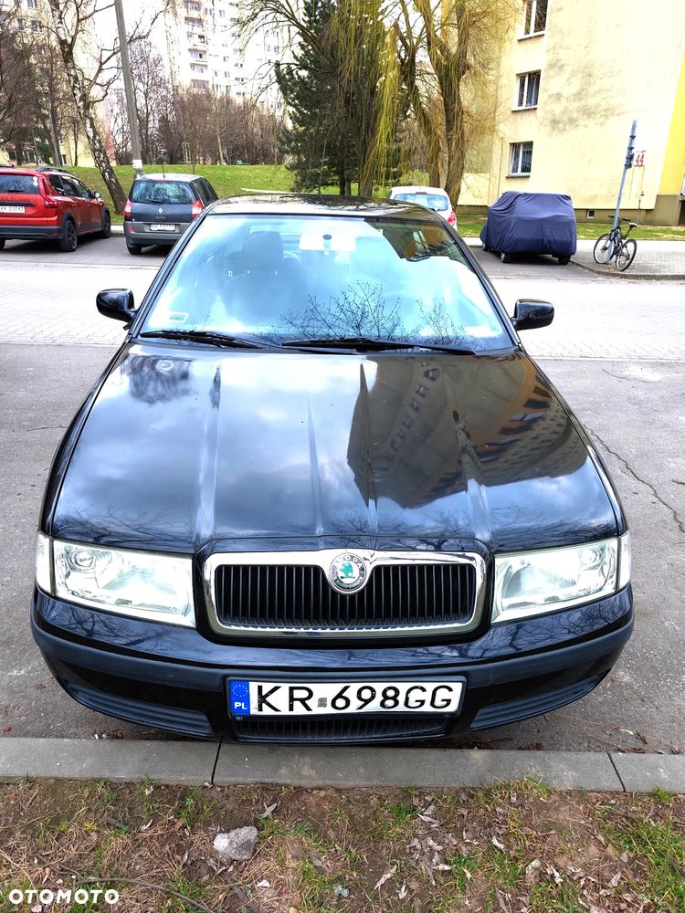 Skoda Octavia 1.6 Tour - 3