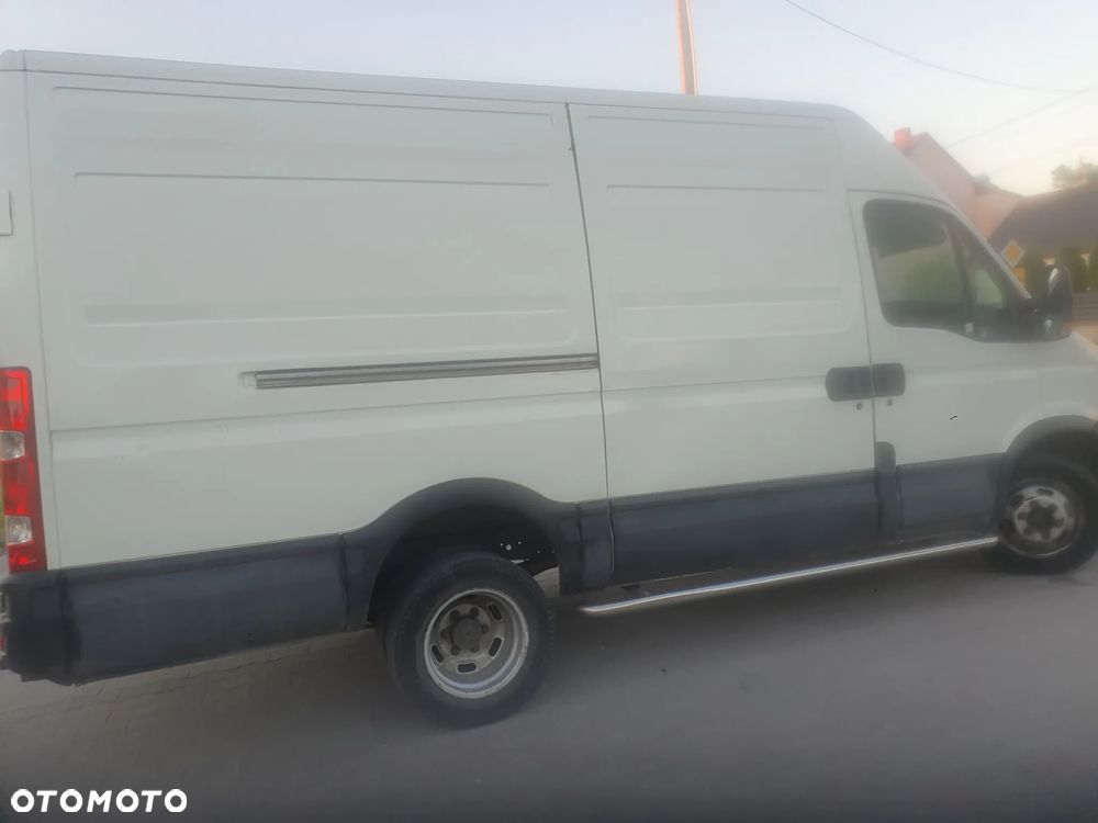 Iveco 35c13v - 3