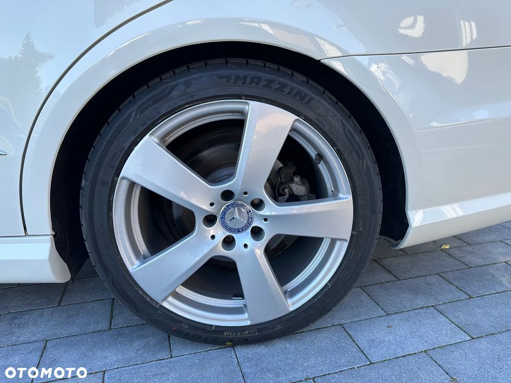 Mercedes-Benz Klasa E 350 4Matic 7G-TRONIC Avantgarde - 12