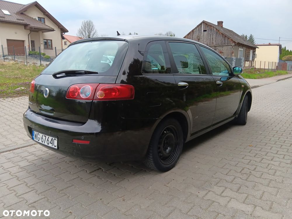 Fiat Croma 1.9 JTD Active - 6