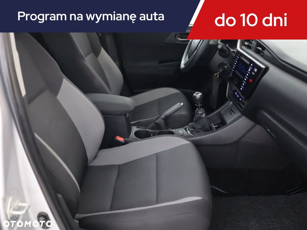 Toyota Auris - 11