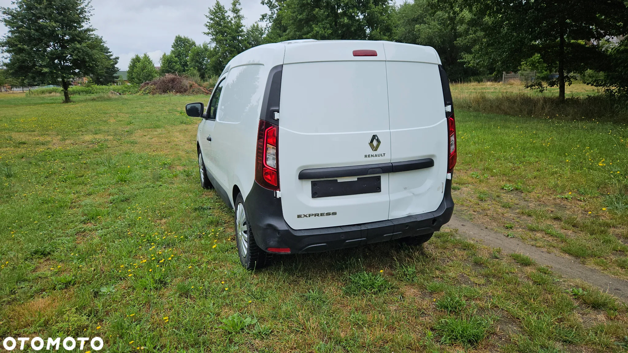Renault Express - 6