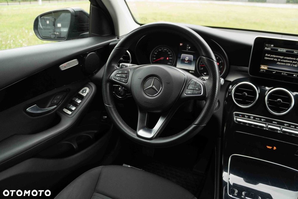 Mercedes-Benz GLC - 22