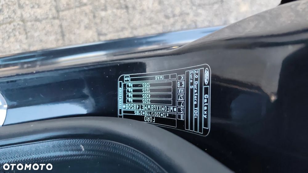 Ford Galaxy 2.0 TDCi Ghia - 19