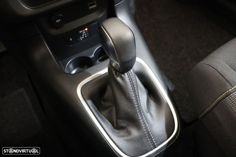 Citroën C3 1.2 PureTech Max EAT6 - 17