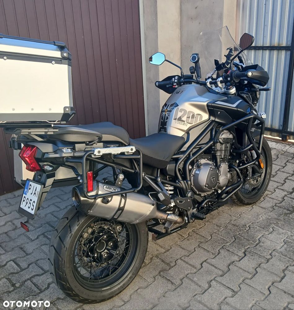Triumph Tiger - 2