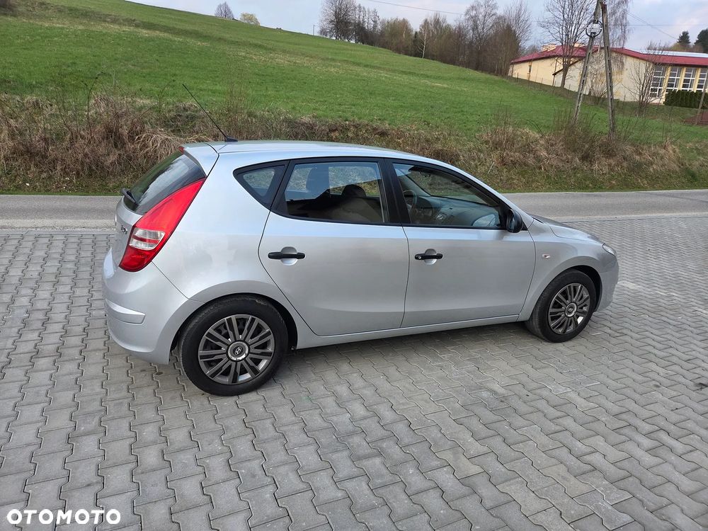 Hyundai i30 1.4 Edition Plus - 4