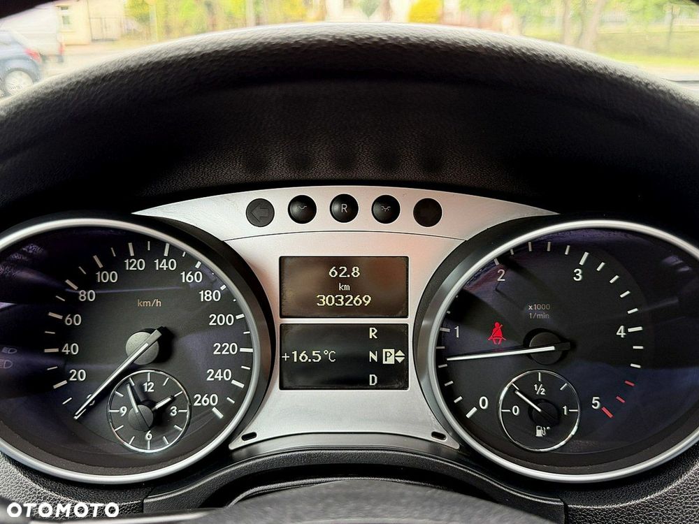 Mercedes-Benz ML - 15