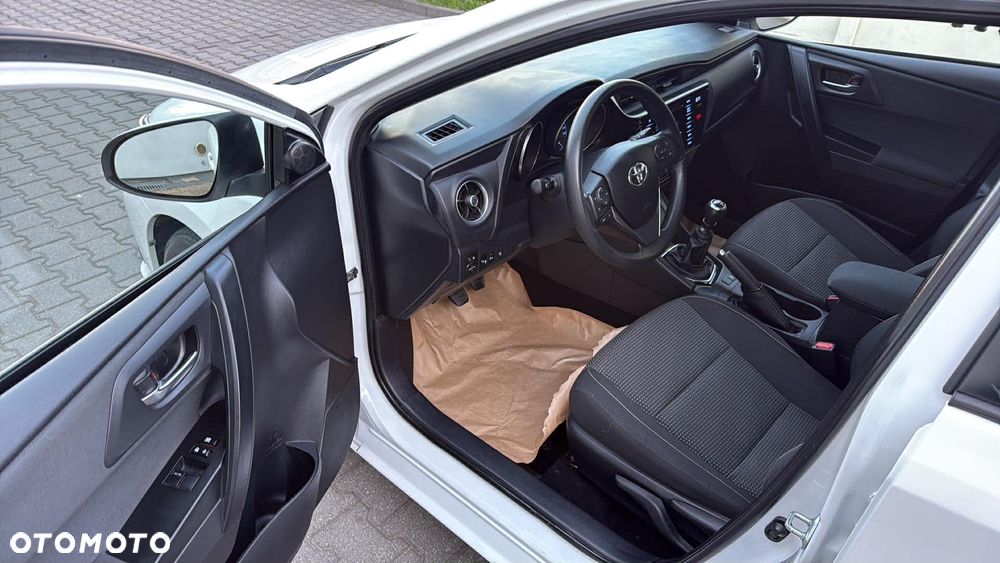 Toyota Auris 1.4 D-4D Edition - 8