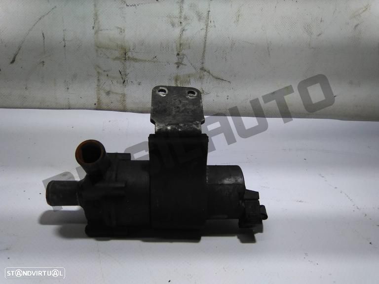 Bomba Auxiliar De água  Mercedes C W202 Sedan [1993_2000] C 220 - 1