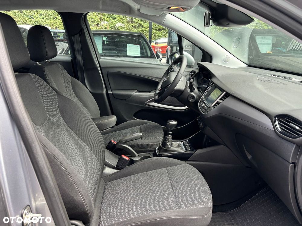 Opel Crossland X 1.2 T Enjoy S&S - 9