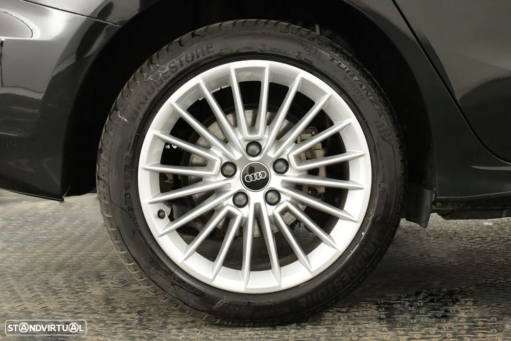 Audi A3 Sportback 40 TFSIe Advanced - 5