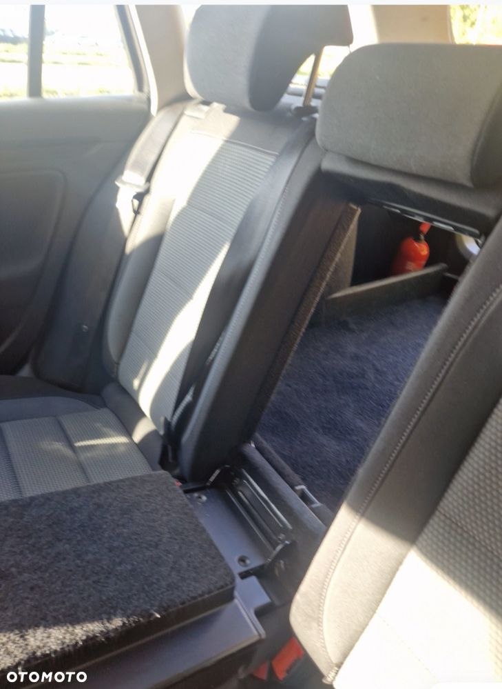Volkswagen Golf 1.6 TDI Comfortline - 15