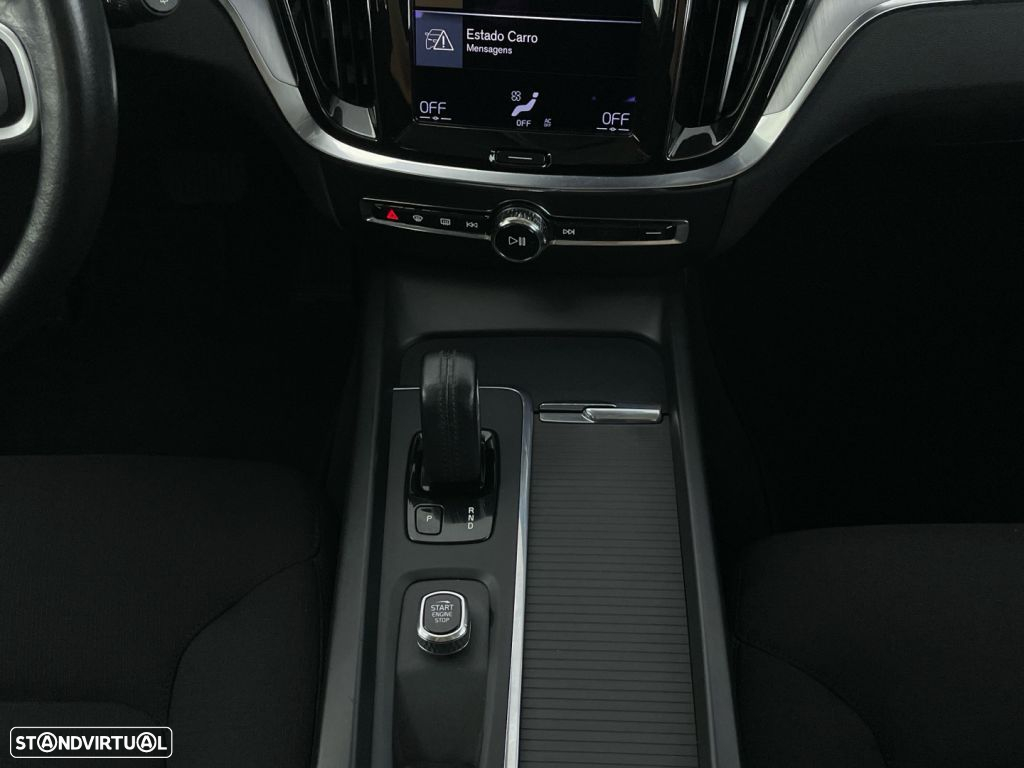 Volvo V60 2.0 B4 Momentum Core - 16