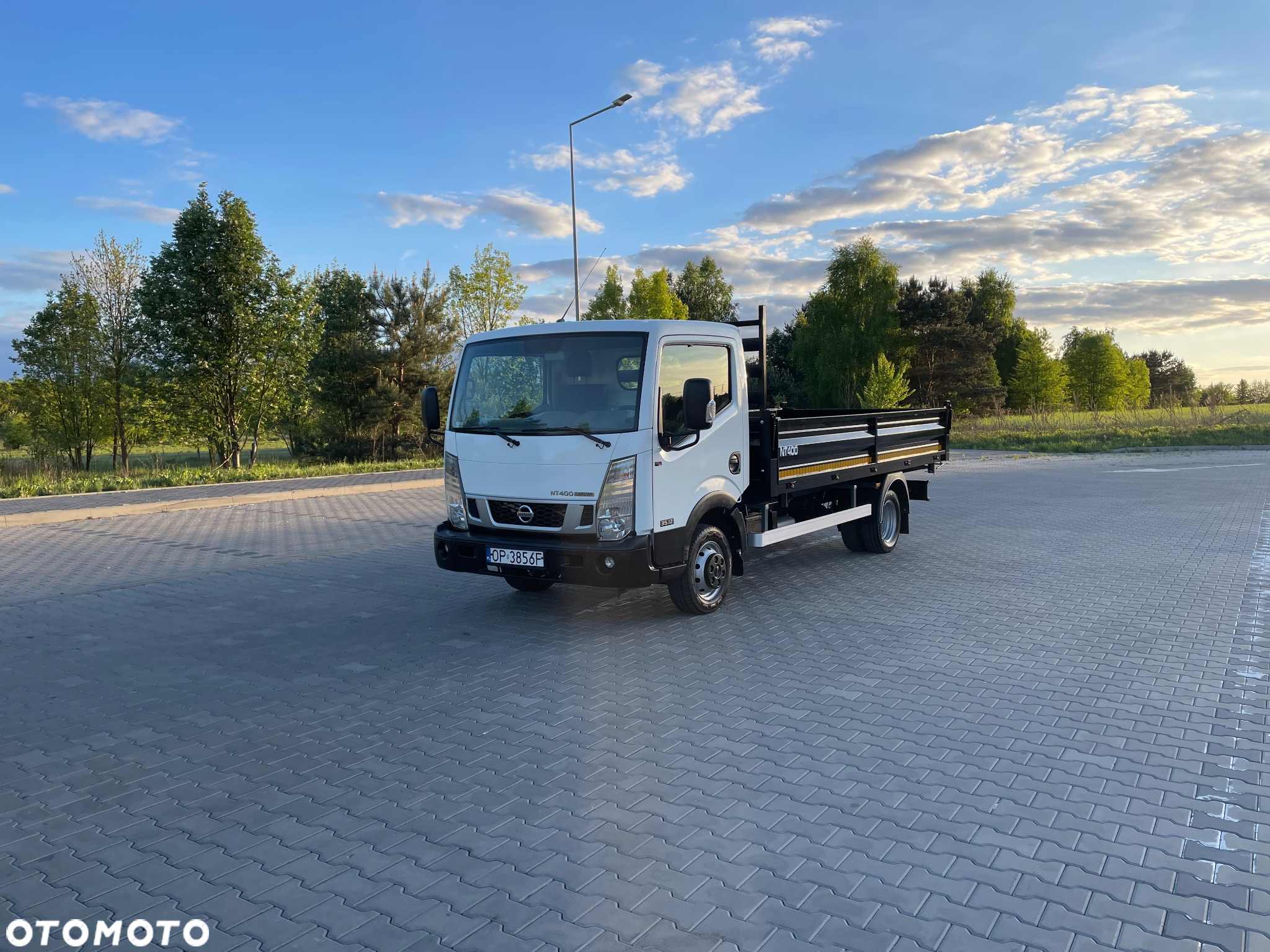 Nissan Cabstar - 36
