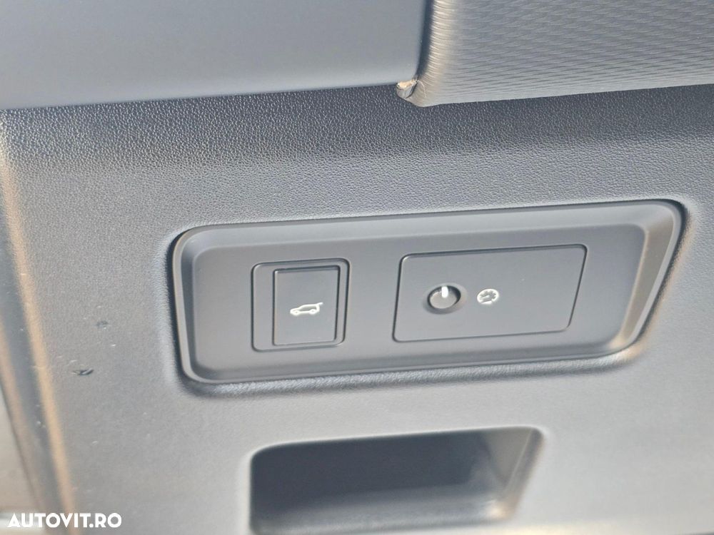 Land Rover Discovery - 32